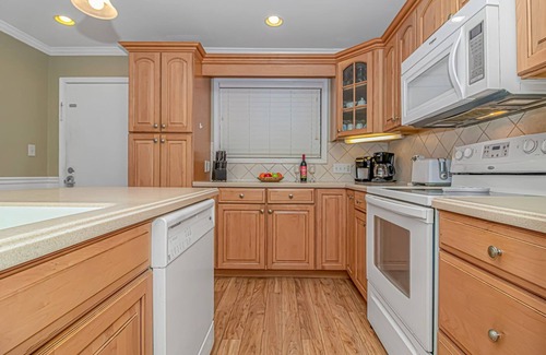 Myrtle Beach Condo | 4 Bedrooms for 13! 2 Renovated Condos at Myrtle Beach Resort!