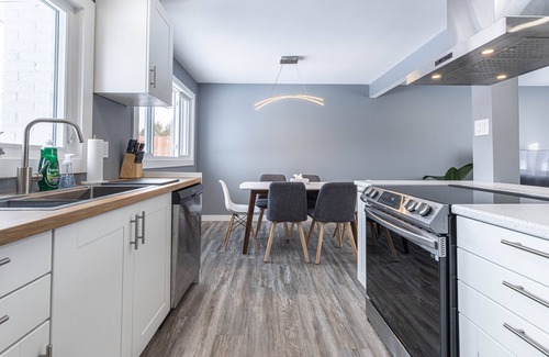 White Oaks House | 4 Bedrooms Modern Oasis in London