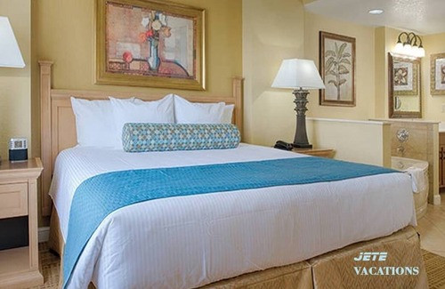 Bay Lake Resort | 4-Days Oct 30-Nov 3 Wyndham Bonnet Creek 2BR 2BA - Halloween to Xmas in 4 days