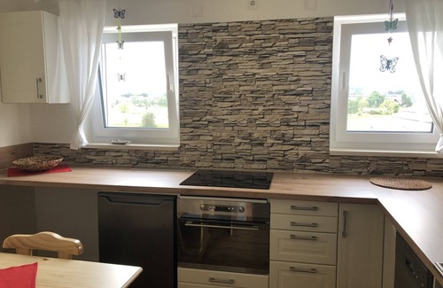 Grebenhain Condo | 4-star vacation apartment with a view directly on the volcano cycle path - no fitters