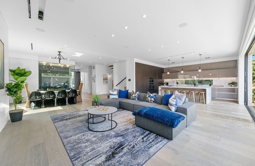Melrose House | 4 Story West Hollywood Villa with Movie Theater, Sauna & Rooftop