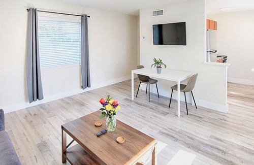 Deerfield Beach Apartment | 482ft to Beach | One Bedroom #106 | sleeps up to 4