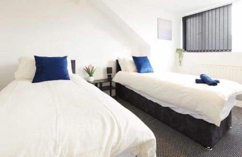Harehills House | 4BR - 8 Beds - Free Parking - Long stay Discounts