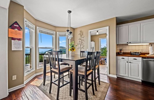 Cosby Cabin | 4BR*Hot Tub*Incredible Views+Privacy! Pet Friendly
