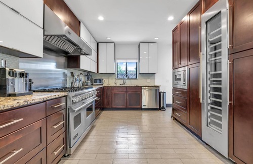 Lauderdale Beach House | 4BR Steps to Beach Home Private Pool, Hot Tub, BBQ