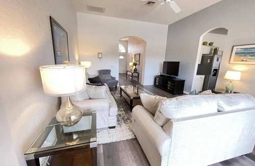 Highlands Reserve Villa | 4BR Villa Bright and Spacious w/Pool