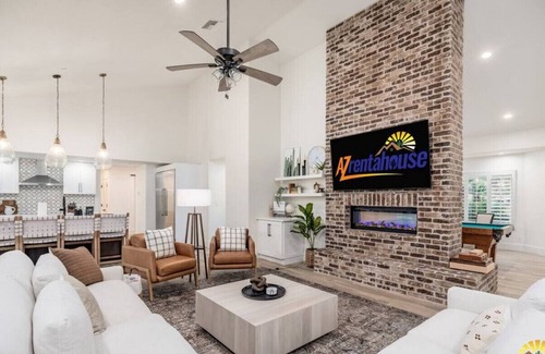 Central Scottsdale Apartment | 4Million$Designer WaterslideWonderland+Theatre+Gym+SportCourt+Shuffleboard Court
