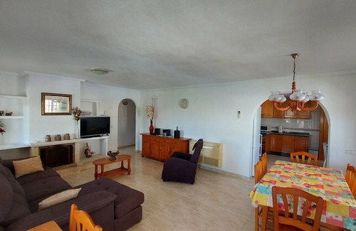 Puerto Marino Villa | 5 bedroom 4 bathroom villa with private pool 9MX5M and bar in Gran Alacant.