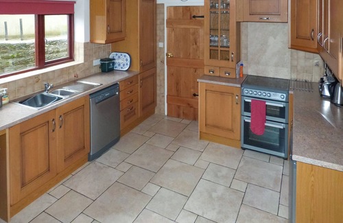 Horton Cottage | 5 bedroom accommodation in Horton, near Gower