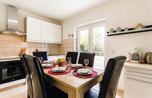 Valdebek House | 5 bedroom awesome home in Pula