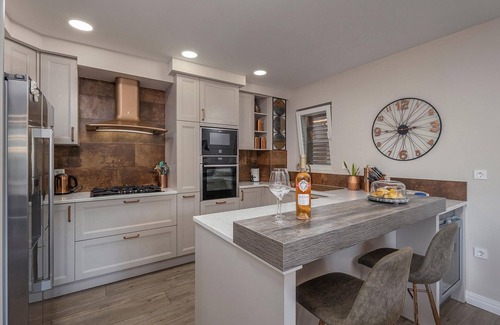 Zaton House | 5 bedroom stunning home in Zaton