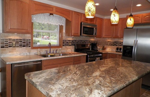 New Buffalo House | 5 Blocks To The Beach ~ 2 Blocks To Downtown ~ Walk To Everything!