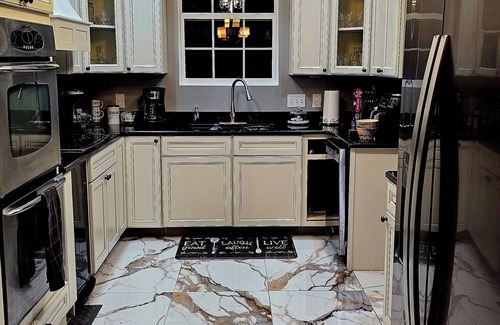 Bloomington House | 5 BR, Indoor heated pool, hot tub, sauna, two game rooms