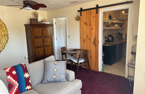 Torrey Apartment | #5 Bright kitchenette apartment in scenic Torrey