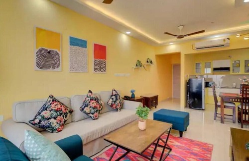 Chicalim Condo | 5 km to Dabolim Arprt| No Airbnb fees| Pool Access