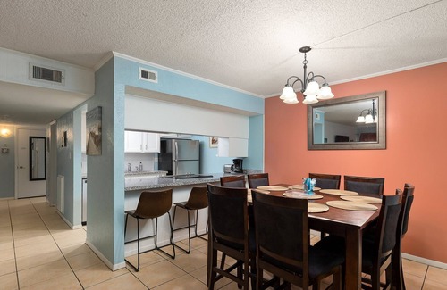 South Padre Island Condo | 5 Minute walk to beach! Two heated pools! #2025-0245