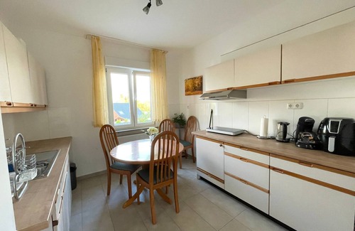 Metternich Apartment | 5 Minuten von Koblenz Uni Entfernt Ferienwohnung