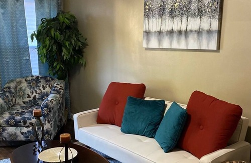Messick Buntyn Apartment | 5 minutes form the University of Memphis and The Liberty Bowl