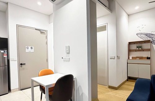 Pudu Apartment | 5 minutes to Bukit Bintang! Couple studio Apartment/Infinity pool/Metro station.