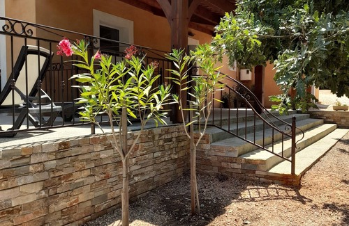Neoules House | 5-room villa in Provence verte