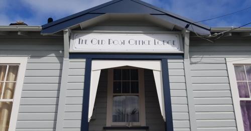 Owhango Villa | 5-Star OLD POST OFFICE HOLIDAY HOME - 5-7-Bedroom Art Deco Elegance