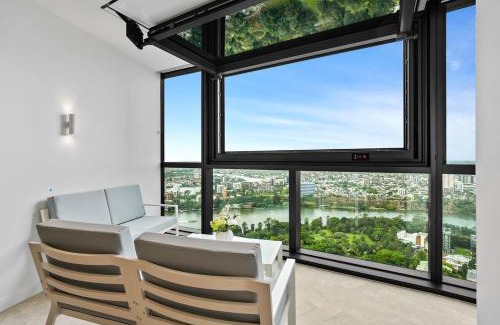 Brisbane Central Business District Apartment | 5 Star Queens Wharf 2BR 2BA High Floor Epic Views