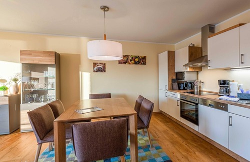 Muritz Apartment | 5-star vacation apartment Hafenidylle with balcony and harbor view