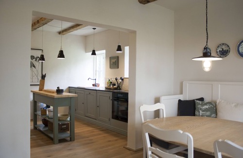 Rodenas House | 5* thatched roof house Ziegelmacher - Vörn 6600sqm natural garden with pond and outdoor sauna