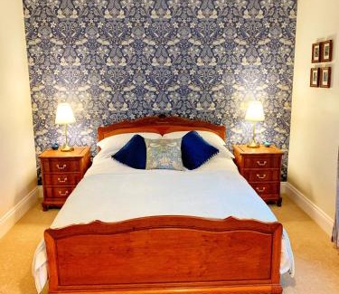 Bellingham House | 5 The Croft