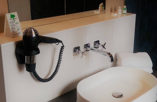 Kappel Hotel | 50's ville Motel