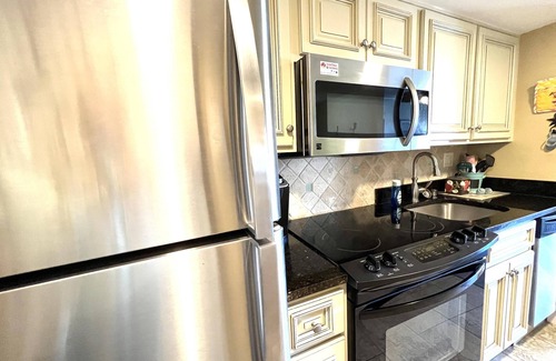 Myrtle Beach Condo | 521 Ocean view 1 bedroom/1 bath condo