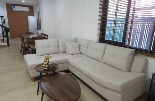 Lampang House | 52PrivateHouse บ้านพักส่วนตัว ใจกลางเมือง Free Netflix & Youtube premium