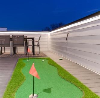 Nashville House | 550 Cliff