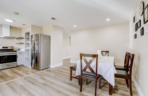 Sacramento House | 5B3B | Convenient Location | Backyard BBQ | Workstation | RV Parking | SmokeFree