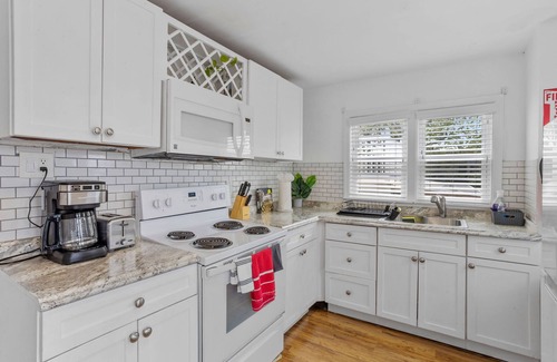 Atlantic City House | 5BD 2BA Empire goes Modern!