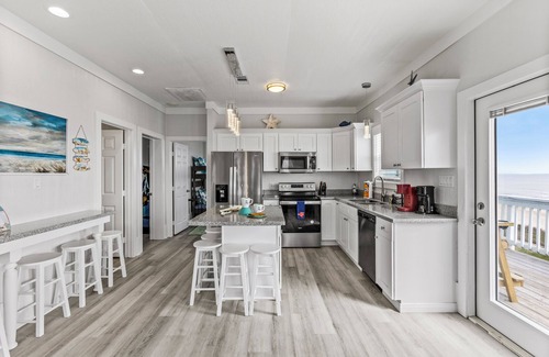Port Bolivar House | 5BR Beach Escape | Pool, Hot Tub & Game Room