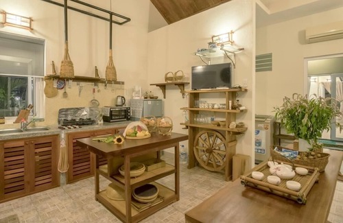 Cam Chau Villa | 5mins to old town & beach! Private family villa w/Pool - B.fast inc.