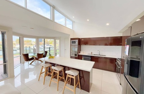 Patterson Lakes House | 6-Bed Lake Escape for Families & Friends