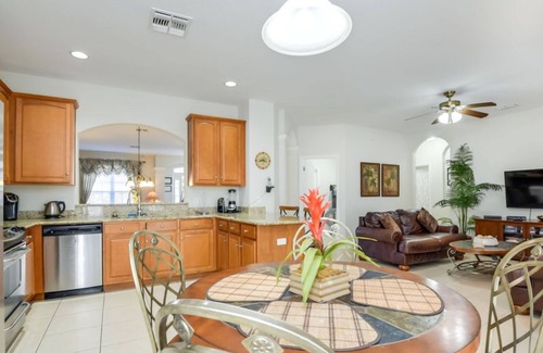 Windsor Hills Villa | 6 bedroom 5 bathroom villa on Windsorhills resort with extended pool deck