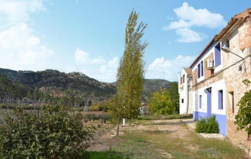 Cofrentes House | 6 Bedroom Cozy Home In Cofrentes - Ebv244