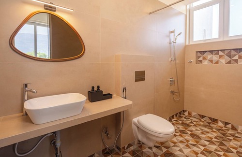 Karjat Other | 6-bedroom Scenic farmhouse in charming Karjat with WiFi, AC