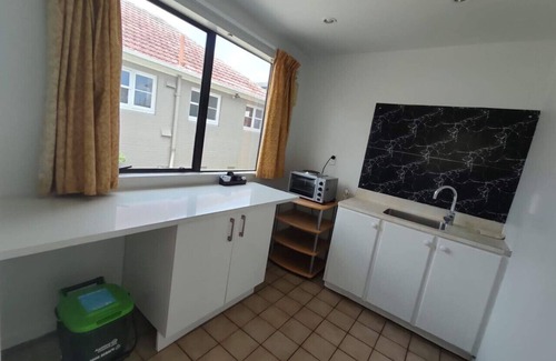 Mount Albert Ski Chalet | 6 Beds including 4 Double Beds and 2 Sofa Bed Garden Chalet, 8 Renton Road, Mt Albert, Auckland