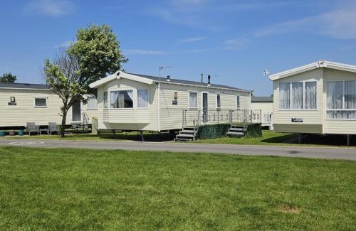 Burnham-on-Sea House | 6 Berth on John Fowlers (Sandy Glade) Brean