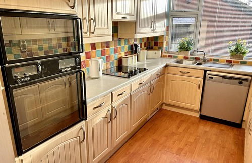 Chester-le-Street House | 6 Guests - 3 Bed House in Chester-le-street