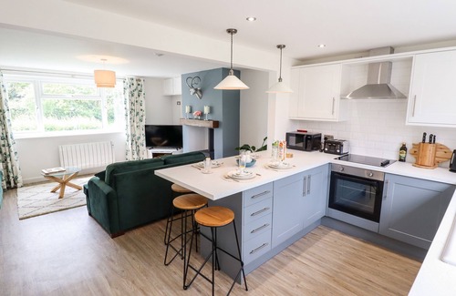 Gainsborough Cottage | 6 Hillside Cottages