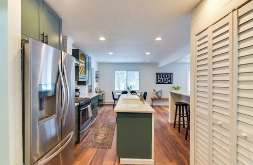 Conifer Cottage | 6 Mi to Staunton State Park: Conifer Home w/Deck