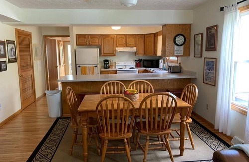 Lakeside Cottage | 620 Walnut in Lakeside
