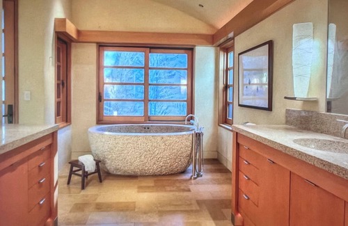 Carmel Riviera House | 6300 sf Luxury Ocean Front Private Gated Property