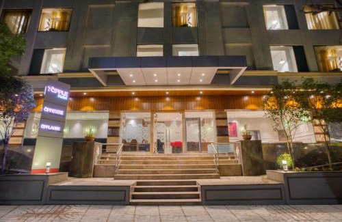 Clover Park Hotel | 7 Apple Hotel - Viman Nagar Pune
