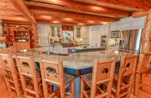 Fawnskin Cabin | 7 Bedroom/15 Beds, 6000 SQFT Log Cabin- Game Room, Golf, Lakefront with Dock